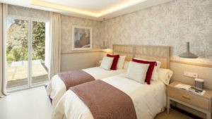 Beachfront Villa La Luisa, Golden mile, Marbella