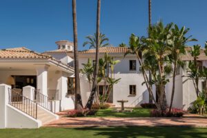 8 bedroom Villa in Los Verdiales, Golden Mile, Marbella