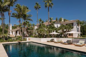8 bedroom Villa in Los Verdiales, Golden Mile, Marbella