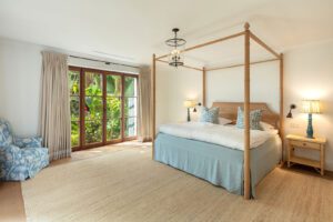 8 bedroom Villa in Los Verdiales, Golden Mile, Marbella