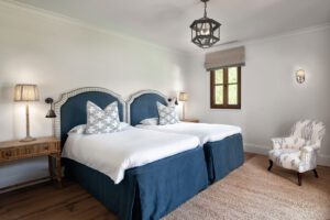8 bedroom Villa in Los Verdiales, Golden Mile, Marbella