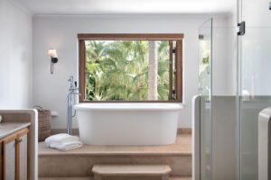 8 bedroom Villa in Los Verdiales, Golden Mile, Marbella