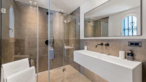 Luxury bathroom Villa la Perla Luxury rentals Marbella