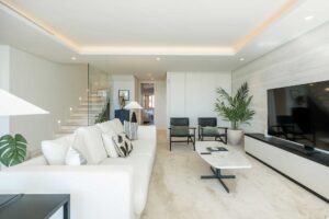 Living Room - Duplex Penthouse in Puente Romano resort, Marbella - Drago 32 10