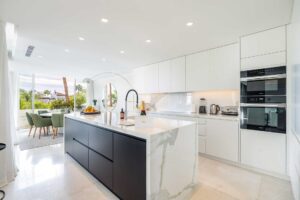 Open Kitchen Design - Duplex Penthouse in Puente Romano resort, Marbella - Drago 32 12