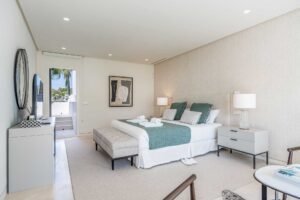 Bedroom - Duplex Penthouse in Puente Romano resort, Marbella - Drago 32 22