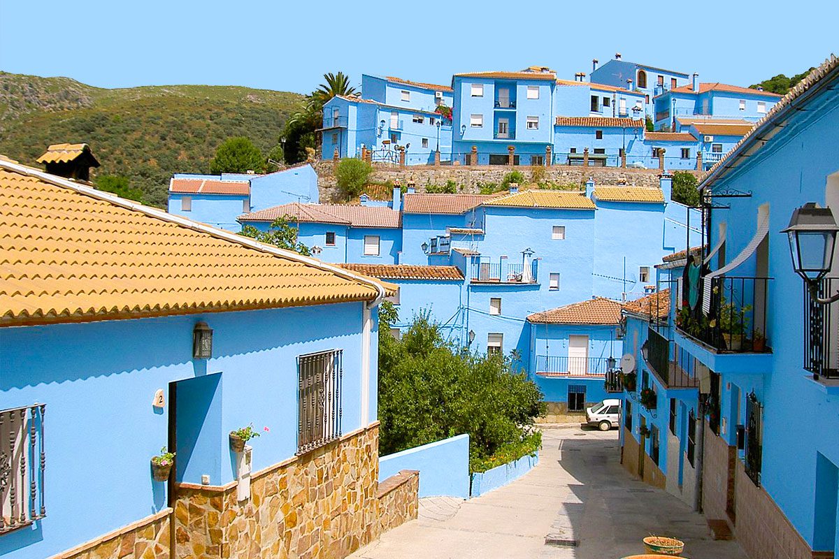 Juzcar: une ville peinte en bleu Schtroumpf