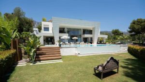 Five Bedrooms Villa Los Angeles, Sierra Blanca, Marbella