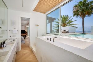 puenteromanopersiangarden 16