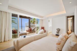 puenteromanopersiangarden 22