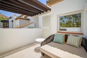 puenteromanopersiangarden 8