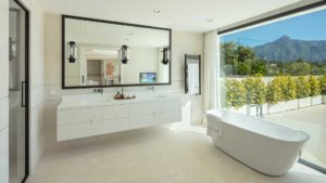 Villa Mercedes, 5 Bedroom villa in Las Brisas Golf, Nueva Andalusia, Marbella
