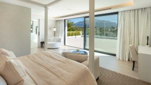 Villa Mercedes, 5 Bedroom villa in Las Brisas Golf, Nueva Andalusia, Marbella
