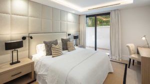 Villa Mercedes, 5 Bedroom villa in Las Brisas Golf, Nueva Andalusia, Marbella