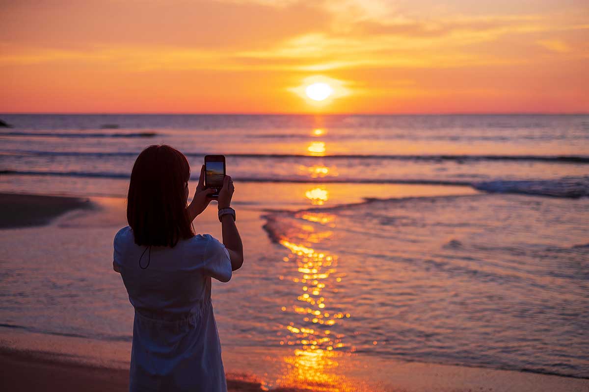 6 Swish Tips to Take Amazing Photos in The Marbella Sunshine with your Mobile