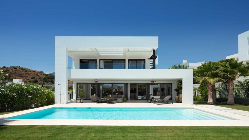 Villa minimaliste, vallée du golf, Nueva Andalucia