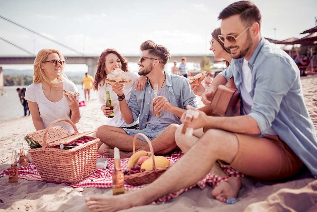 Picnic on the Beach - 10 things to do at the beach in marbella out of season