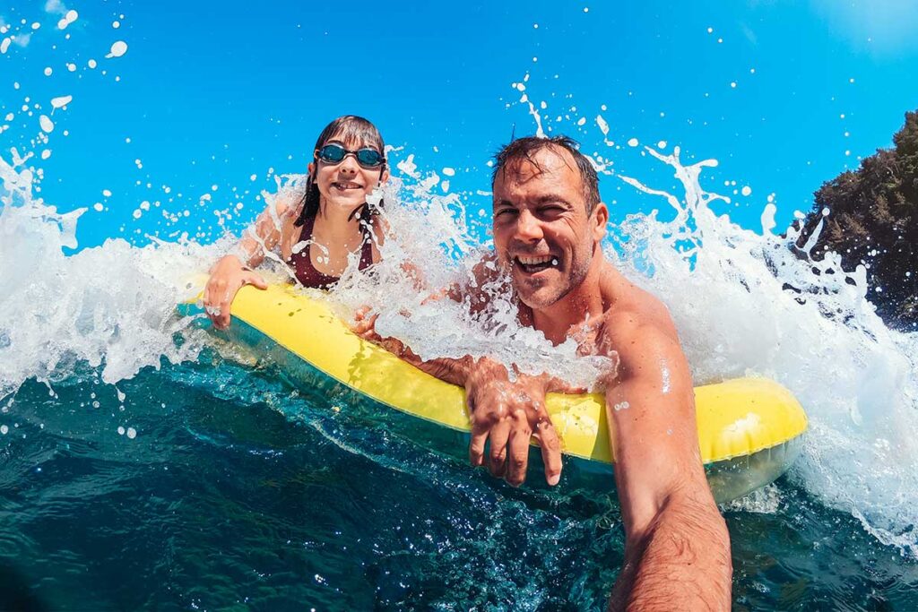 Nagez - 10 activités à faire à la plage à Marbella hors saison