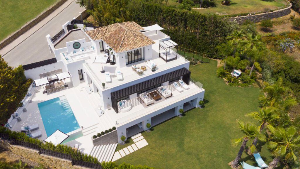 Villa in golf valley, Nueva Andalucia, Marbella
