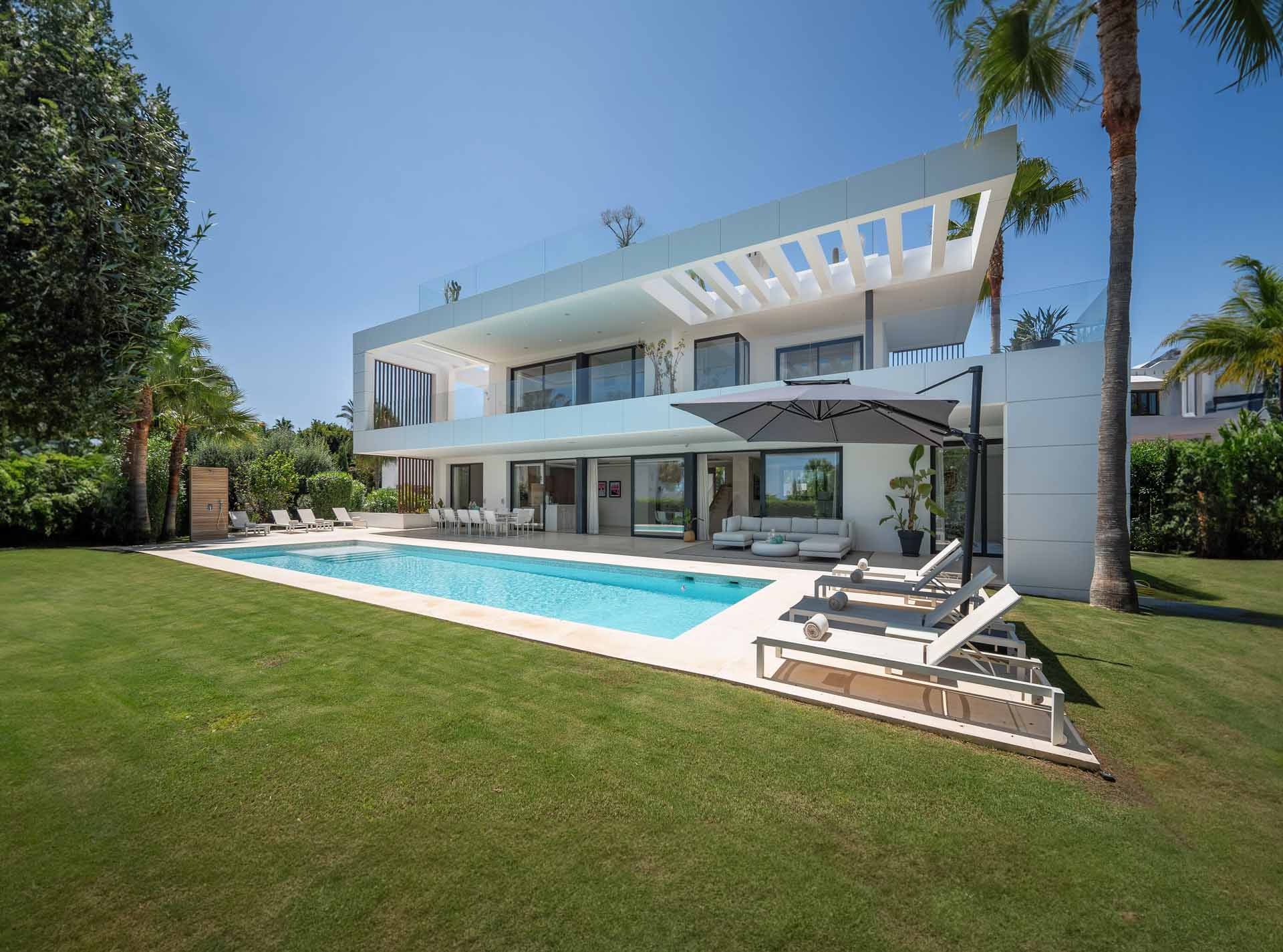 Villa Estrella, Altos Puente Romano, Marbella | Swish Marbella