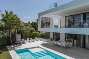 Villa Estrella, Altos Puente Romano, Marbella