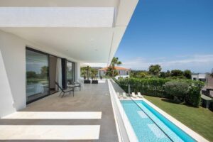 Villa Estrella, Altos Puente Romano, Marbella
