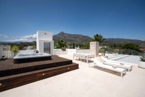 Villa Estrella, Altos Puente Romano, Marbella