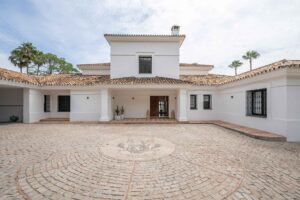 Villa Shakira, Sierra Blanca, Marbella