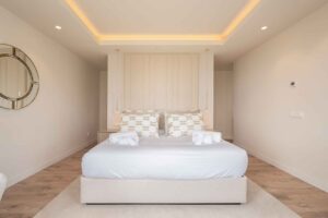 Villa Shakira, Sierra Blanca, Marbella