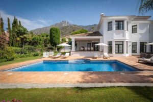 Villa Shakira, Sierra Blanca, Marbella