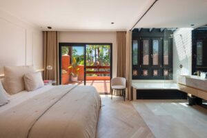 Ophelia 4 Bedrooms apartment, Altos de Puente Romano, Marbella