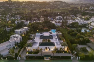 10 Bedrooms Villa Alhambra, Nueva Andalucia, Marbella