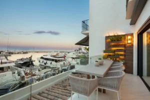 Terrace, Marina view Night - Frontline Apartment in Puerto Banus