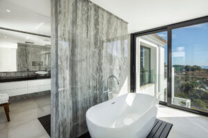 5 Bedroom Villa with sea view, Benahavís, Málaga