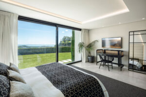 5 Bedroom Villa with sea view, Benahavís, Málaga