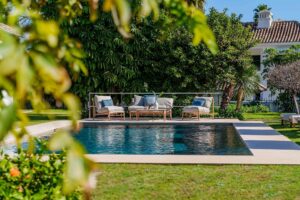 Swimming pool - Villa Palm Springs, La Cerquilla, Nueva Andalucía, Marbella, Spain
