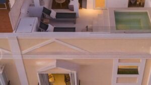 Drone view - Exquisite Townhouse in Aloha Gardens