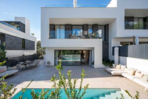 Swimming Pool - Villa in Sierra Blanca, Marbella, Spain