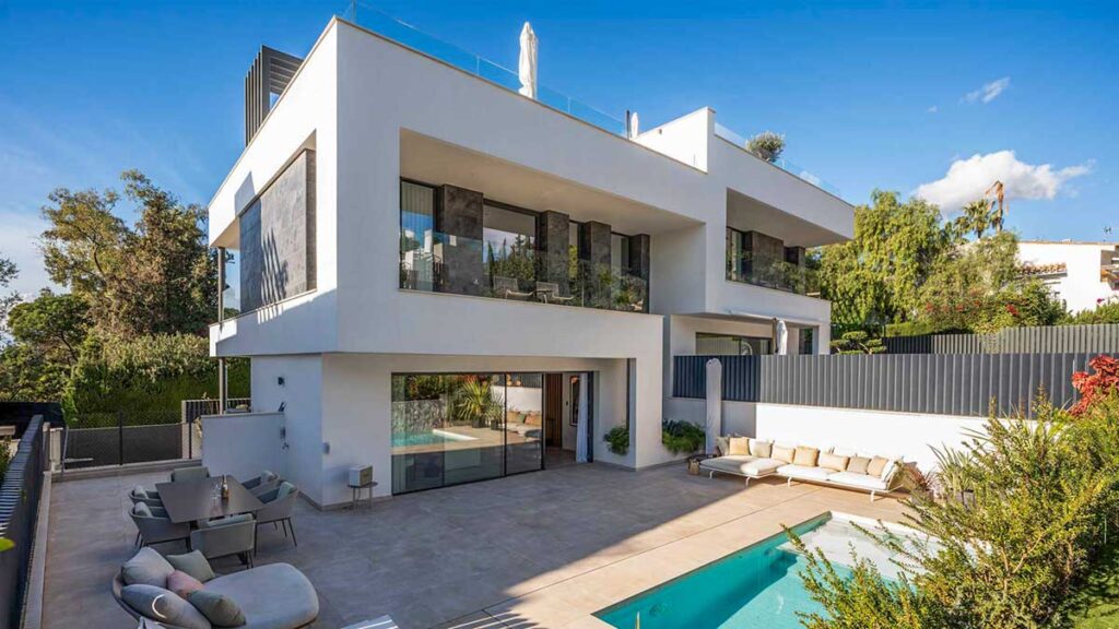 4 Bedroom Villa Las Vistas II, Sierra Blanca, Marbella, Spain