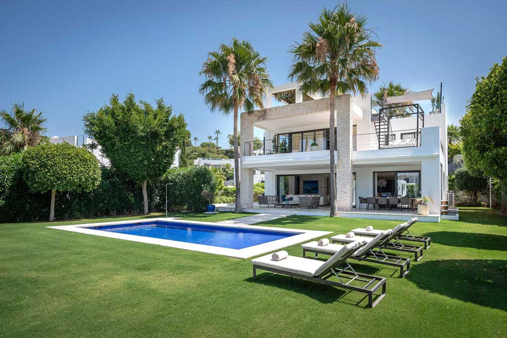 villa eva los olivos nueva andalucia marbella