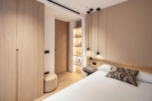 Bedroom – Elegant 3-Bedroom Apartment in Puente Romano, Marbella