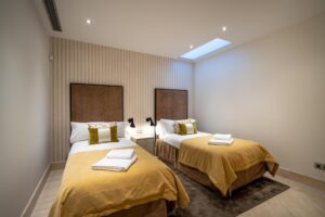 5 Bedrooms Townhouse Sierra Blanca del Mar (12)