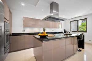 5 Bedrooms Townhouse Sierra Blanca del Mar (9)