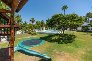 6 bedroom villa in guadalmina baja marbella (15)