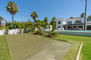 6 bedroom villa in guadalmina baja marbella (18)