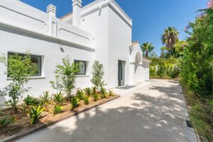 6 bedroom villa in guadalmina baja marbella (28)