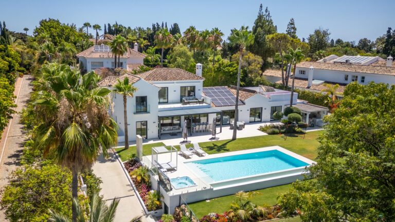 6-Bedroom Villa in Guadalmina Baja, Marbella