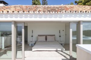 duplex penthouse with panoramic sea views in marbella (15)