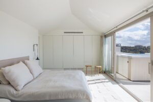 duplex penthouse with panoramic sea views in marbella (32)