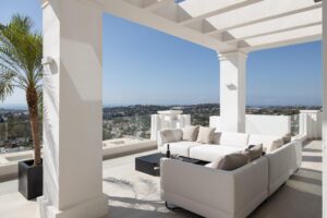 duplex penthouse with panoramic sea views in marbella (34)